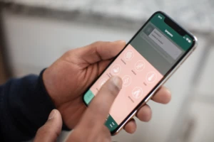 Oleena by Aptar Digital Health - the first-in-class digital therapeutic in oncology authorized in the US and Europe