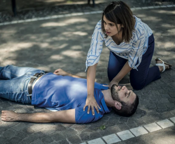 Emergency use Unidose nasal spray device