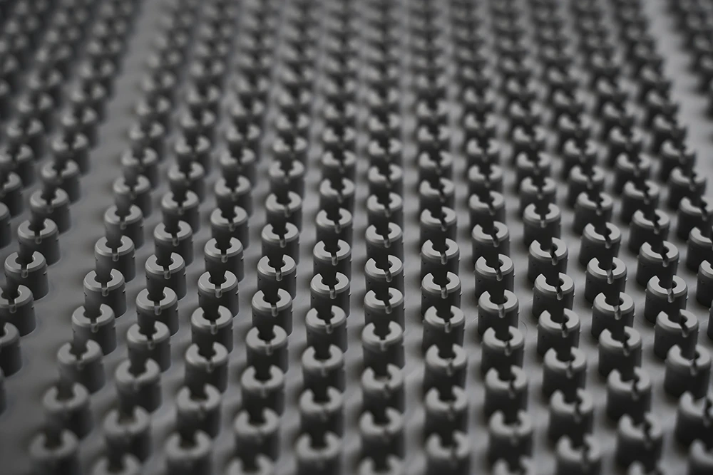 Aptar Pharma stoppers leverage state-of-the-art pure formulations and proprietary design to guarantee chemical and functional performance on lyophilization lines