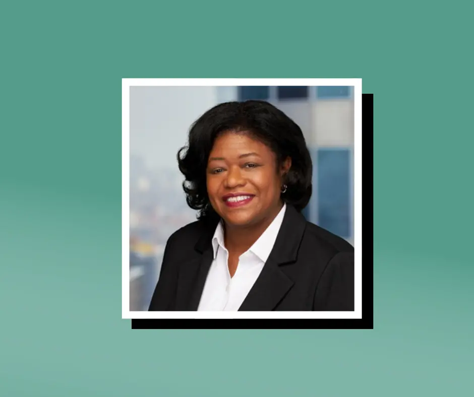 Headshot of Kimberly Chainey, Aptar EVP, Chief Legal Officer and Corporate Secretary