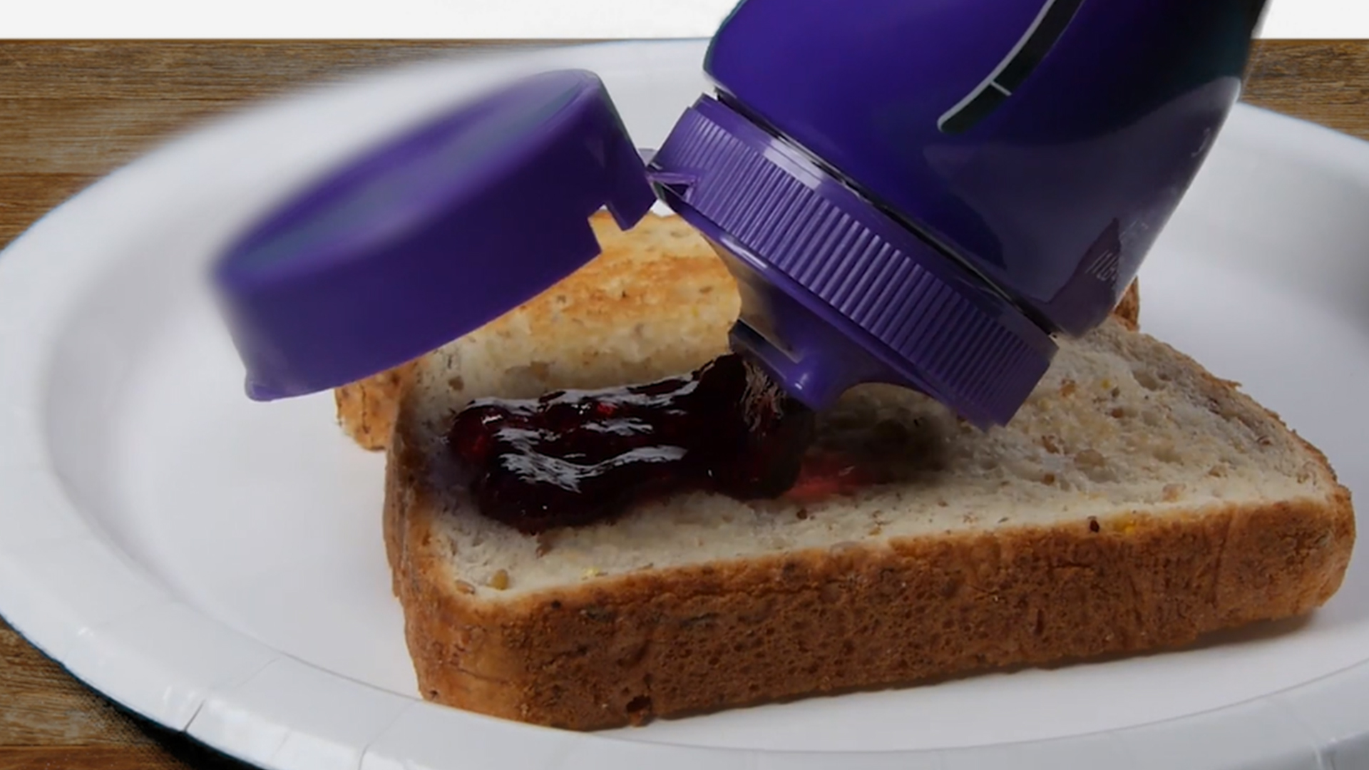 VIDEO: Dispensing Jelly 'The Aptar Way'